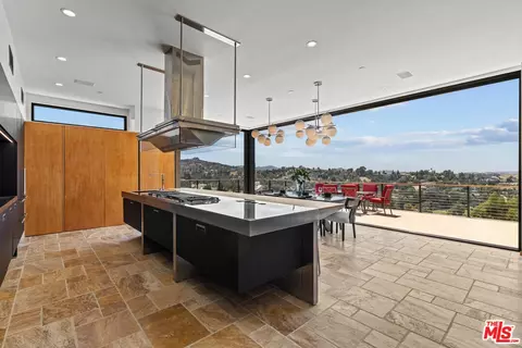 4671 Bedel St, Woodland Hills, CA 91364