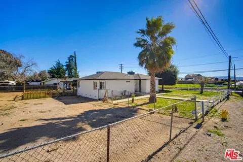 10982 Cherry Ave, Cherry Valley, CA 92223 photo 2