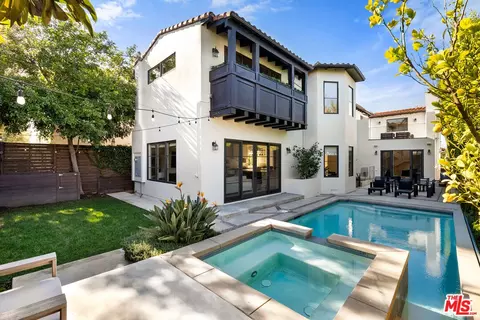 530 N Alta Vista Blvd, Los Angeles, CA 90036