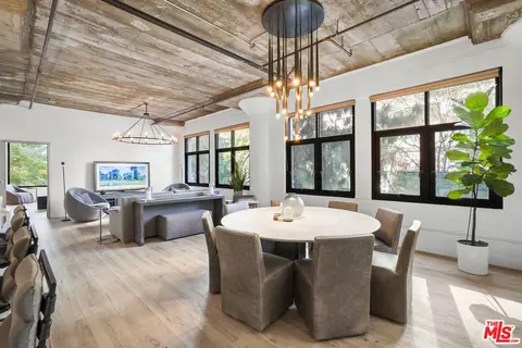 330 W 11th #A205, Los Angeles, CA 90015