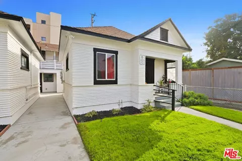 Exterior - 528 Daisy Ave, Long Beach, CA 90802 photo 3 of 6
