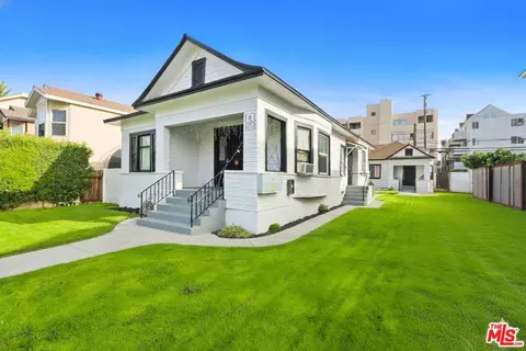 Exterior - 528 Daisy Ave, Long Beach, CA 90802 photo 5 of 6