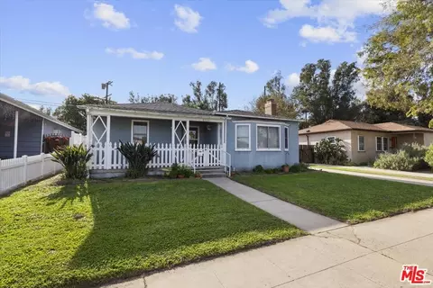 8729 Mcconnell Ave, Los Angeles, CA 90045