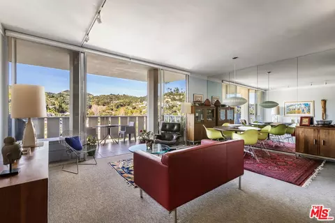 4411 Los Feliz Blvd #1104, Los Angeles, CA 90027