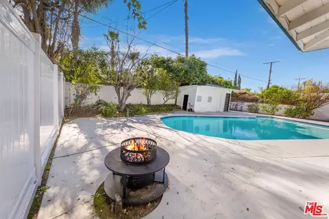Other - 19168 Erwin St, Tarzana, CA 91335 photo 3 of 3