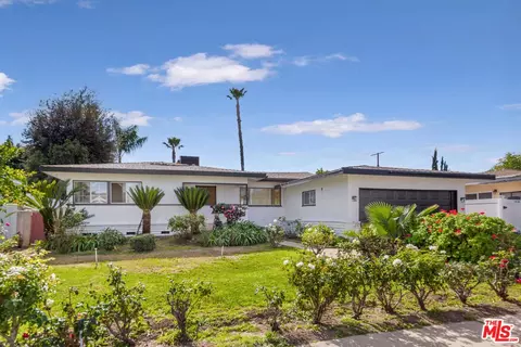 19168 Erwin St, Tarzana, CA 91335
