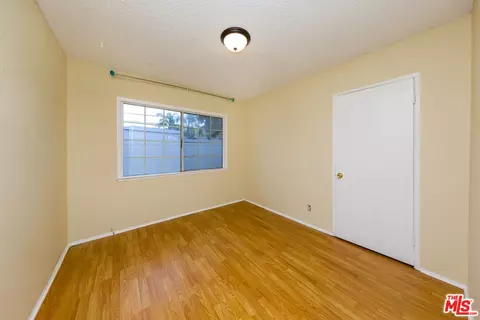 Bedroom - 19168 Erwin St, Tarzana, CA 91335 photo 2 of 4