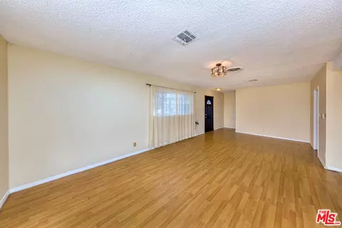 Living - 19168 Erwin St, Tarzana, CA 91335 photo 2 of 4