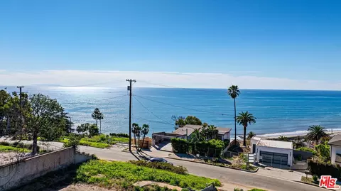 314 N Las Casas Ave, Pacific Palisades, CA 90272