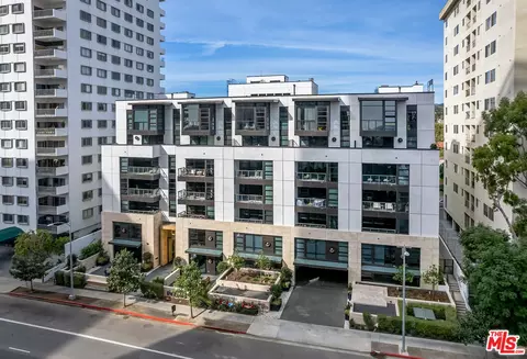 10777 Wilshire Blvd #403, Los Angeles, CA 90024
