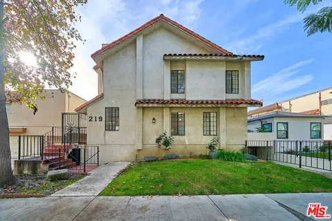 219 N Isabel St #5, Glendale, CA 91206