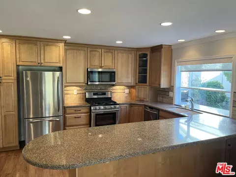 2154 El Rancho Dr, Camarillo, CA 93010 photo 2