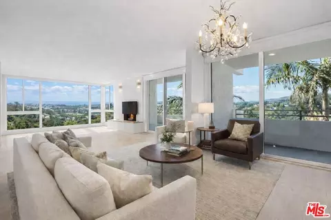 15480 Antioch St #102, Pacific Palisades, CA 90272