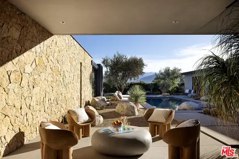 Exterior - 2 Echo Ln, Rancho Mirage, CA 92270 photo 3 of 13