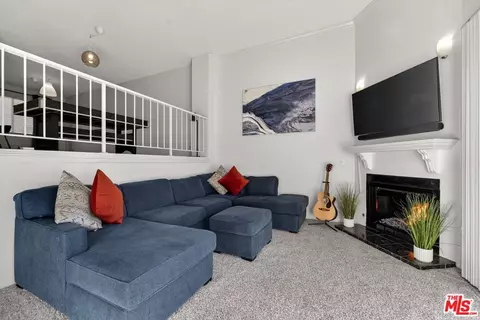 19355 Sherman Way #42, Reseda, CA 91335