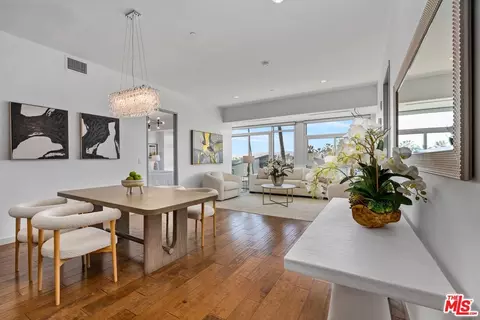 3111 Via Dolce #402, Marina Del Rey, CA 90292