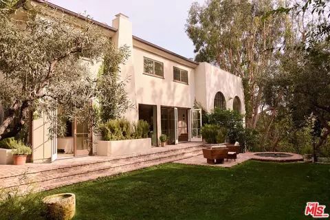 7776 Firenze Ave, Los Angeles, CA 90046