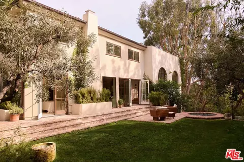 7776 Firenze Ave, Los Angeles, CA 90046
