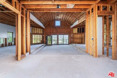 3622 Lowry Rd, Los Angeles, CA 90027