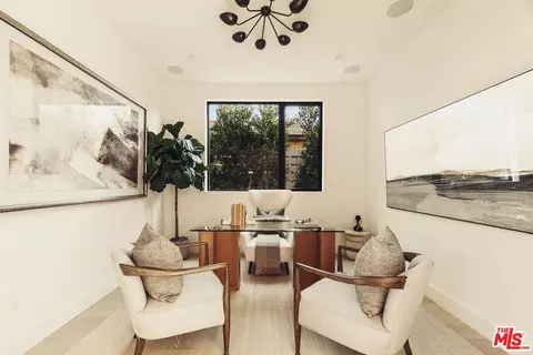 Other - 2115 Walnut Ave, Venice, CA 90291 photo 4 of 9