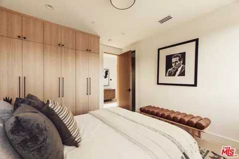 Bedroom - 2115 Walnut Ave, Venice, CA 90291 photo 6 of 6