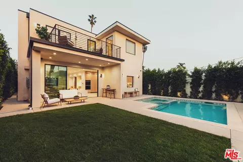 Other - 2115 Walnut Ave, Venice, CA 90291 photo 7 of 9