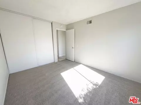 13142 E Mesa Verde Dr, Moorpark, CA 93021 photo 4
