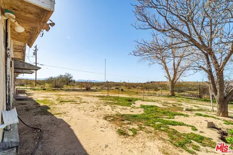 Exterior - 45611 250th St, Lancaster, CA 93535 photo 2 of 13