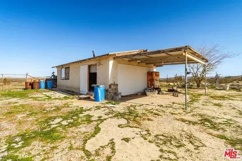 Exterior - 45611 250th St, Lancaster, CA 93535 photo 5 of 13