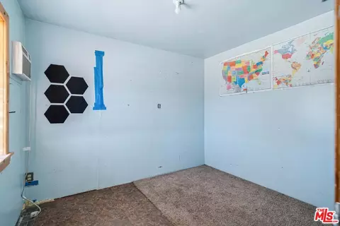 Bedroom - 45611 250th St, Lancaster, CA 93535 photo 2 of 3
