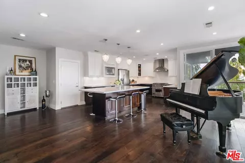 Kitchen - 3200 Wrightwood Dr, Studio City, CA 91604 photo 1 of 3