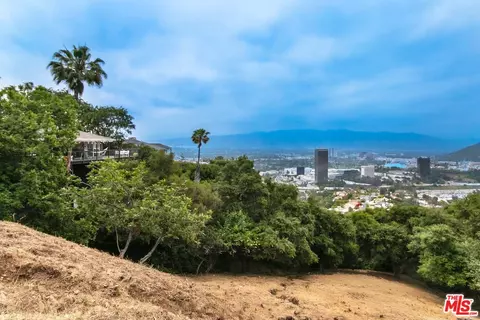 Other - 3200 Wrightwood Dr, Studio City, CA 91604 photo 10 of 11