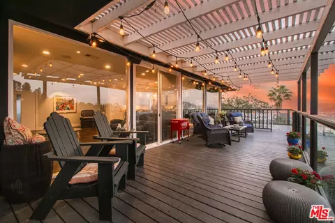 Exterior - 3200 Wrightwood Dr, Studio City, CA 91604 photo 1 of 13