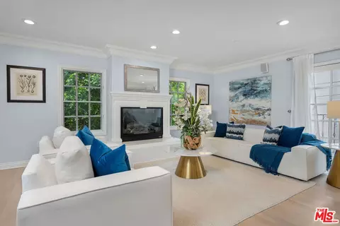 9969 Westwanda Dr, Beverly Hills, CA 90210