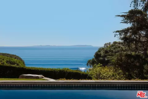 6825 Zumirez Dr, Malibu, CA 90265