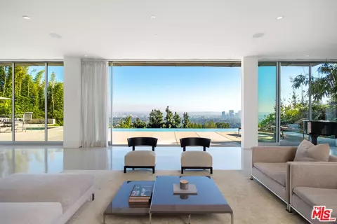 1290 Angelo Dr, Beverly Hills, CA 90210