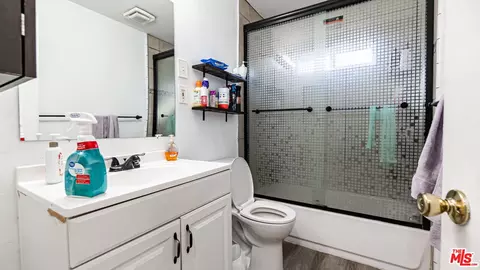Bath - 892 Vassar St, Pomona, CA 91767 photo 2 of 3