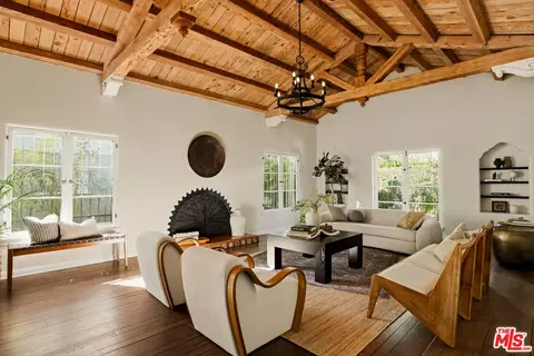 1518 N Beverly Dr, Beverly Hills, CA 90210