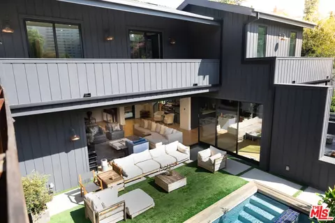 1919 Pinehurst Rd, Los Angeles, CA 90068