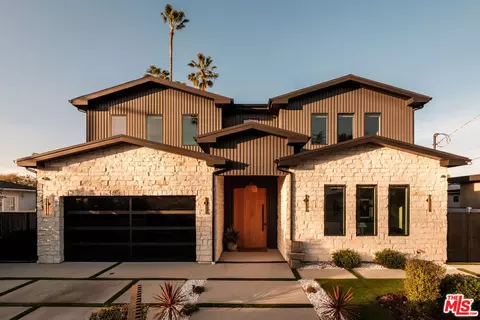 15473 La Maida St, Sherman Oaks, CA 91403
