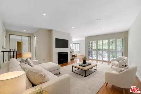 515 N Jackson St #116, Glendale, CA 91206