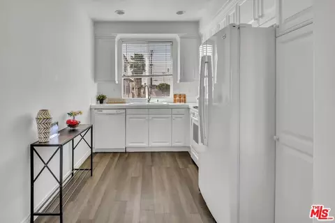 Kitchen - 659 S A St, Oxnard, CA 93030 photo 1 of 2