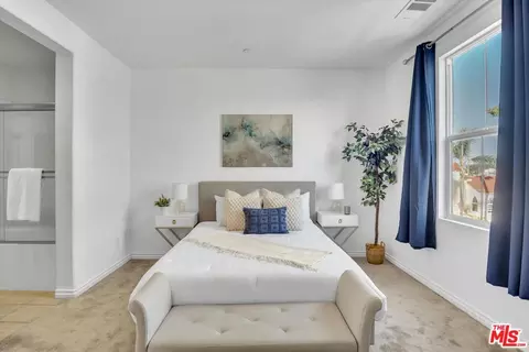 Bedroom - 659 S A St, Oxnard, CA 93030 photo 2 of 5