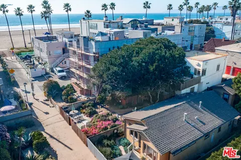 15 29th Ave, Venice, CA 90291