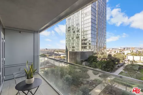 877 Francisco St #1116, Los Angeles, CA 90017