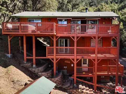 1412 Lassen Way, Pine Mountain Club, CA 93222