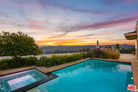 9633 Highridge Dr, Beverly Hills, CA 90210