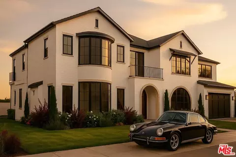 711 Chapala Dr, Pacific Palisades, CA 90272