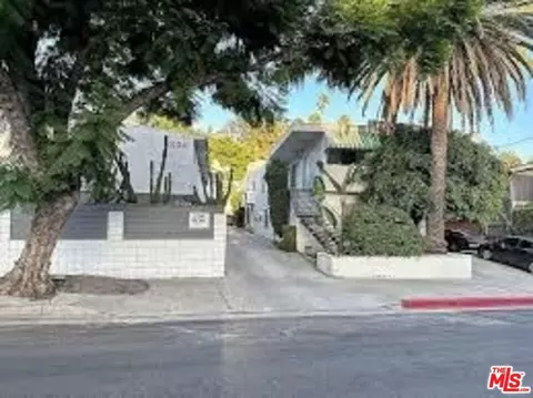 2034 Holly Dr, Los Angeles, CA 90068