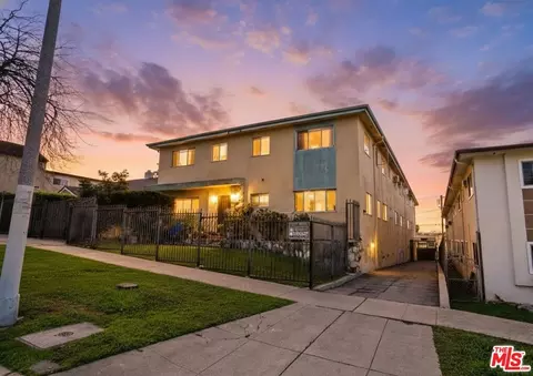 543 N Ardmore Ave, Los Angeles, CA 90004